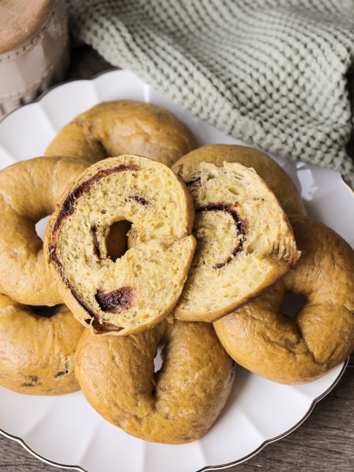 You can see the beautiful cinnamon brown sugar swirl inside the pumpkin sourdough bagel. 